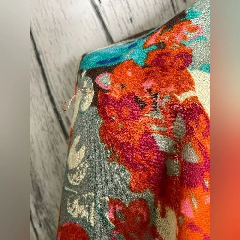 SAACHI BLUE FLORAL LACE LOOP SCARF
